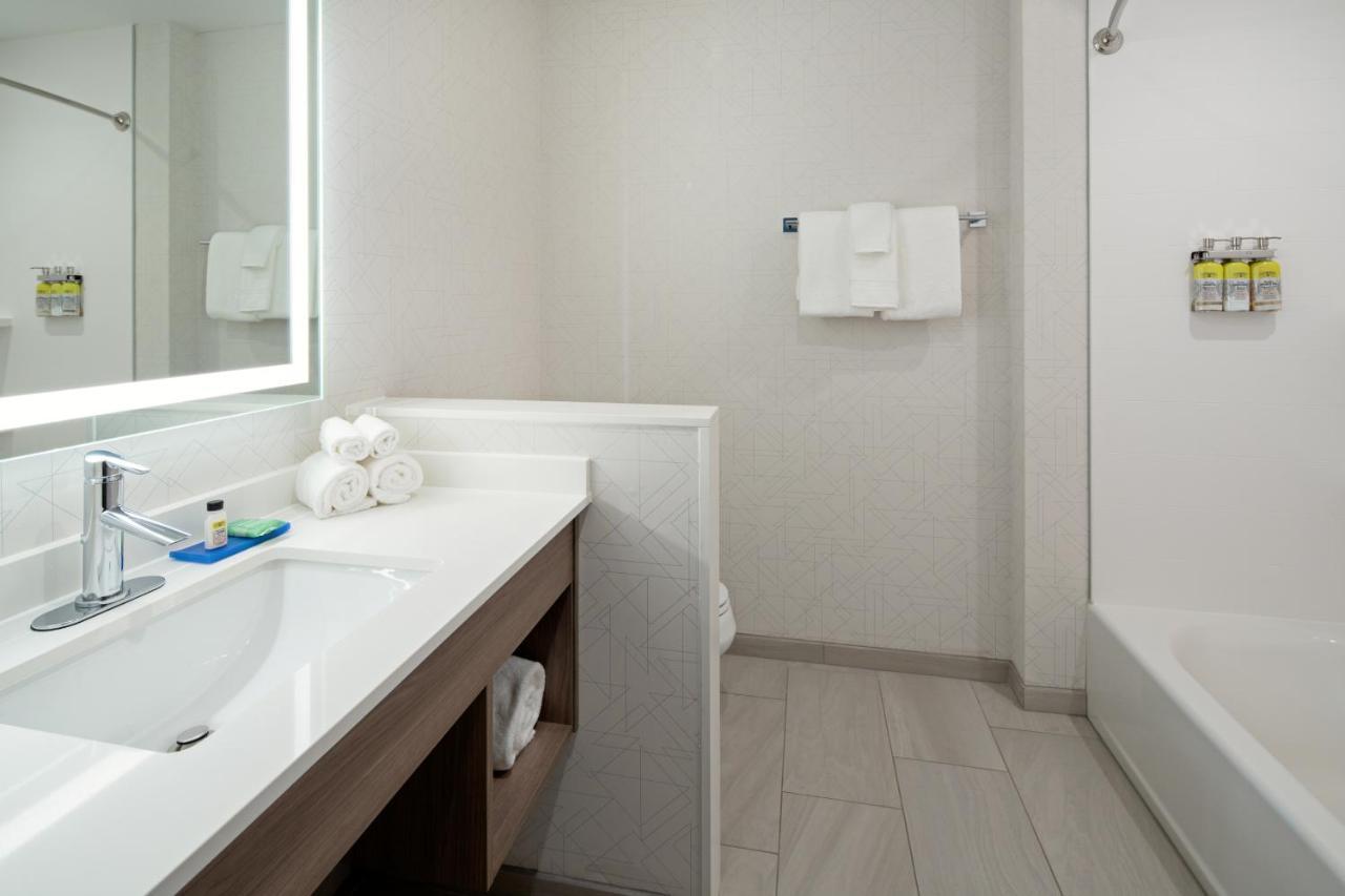 Holiday Inn Express & Suites Palm Desert - Millennium By Ihg المظهر الخارجي الصورة