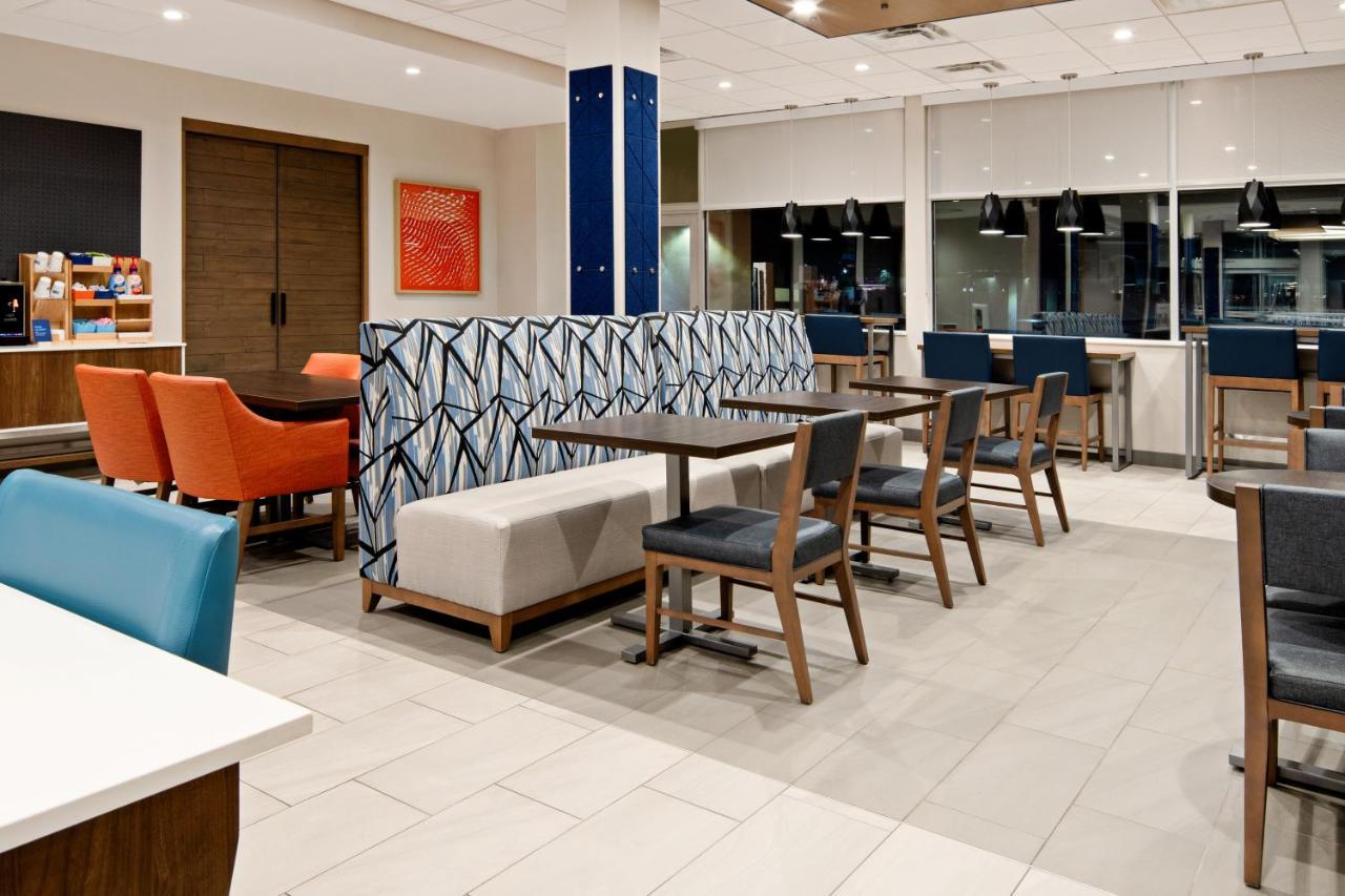 Holiday Inn Express & Suites Palm Desert - Millennium By Ihg المظهر الخارجي الصورة