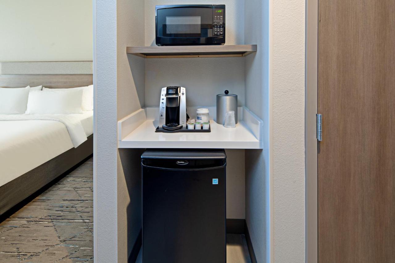 Holiday Inn Express & Suites Palm Desert - Millennium By Ihg المظهر الخارجي الصورة