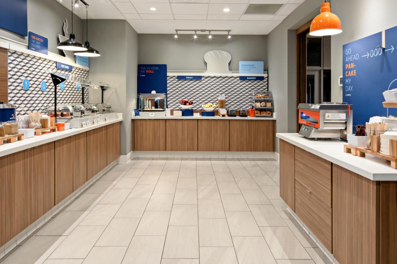 Holiday Inn Express & Suites Palm Desert - Millennium By Ihg المظهر الخارجي الصورة
