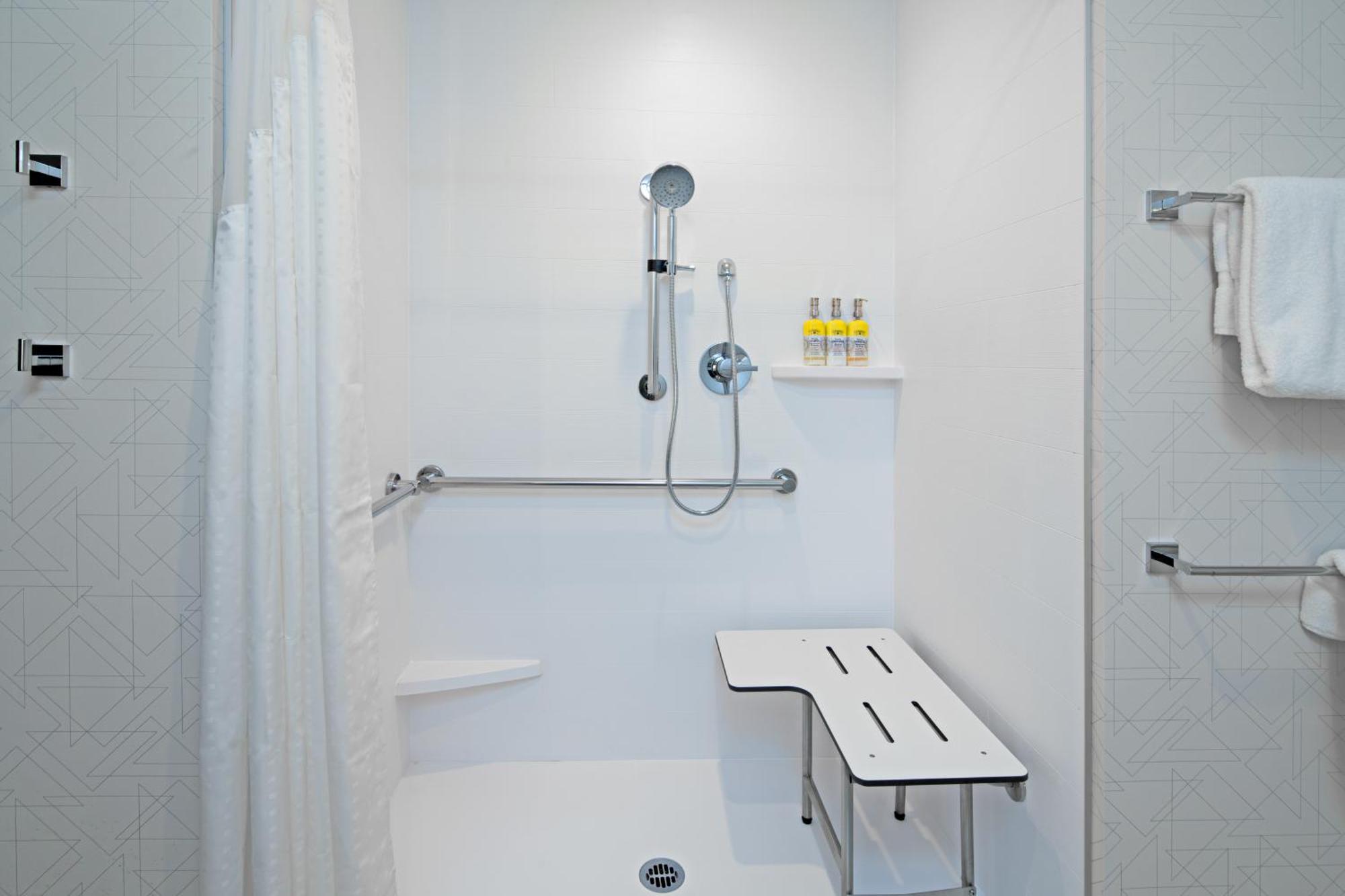 Holiday Inn Express & Suites Palm Desert - Millennium By Ihg المظهر الخارجي الصورة
